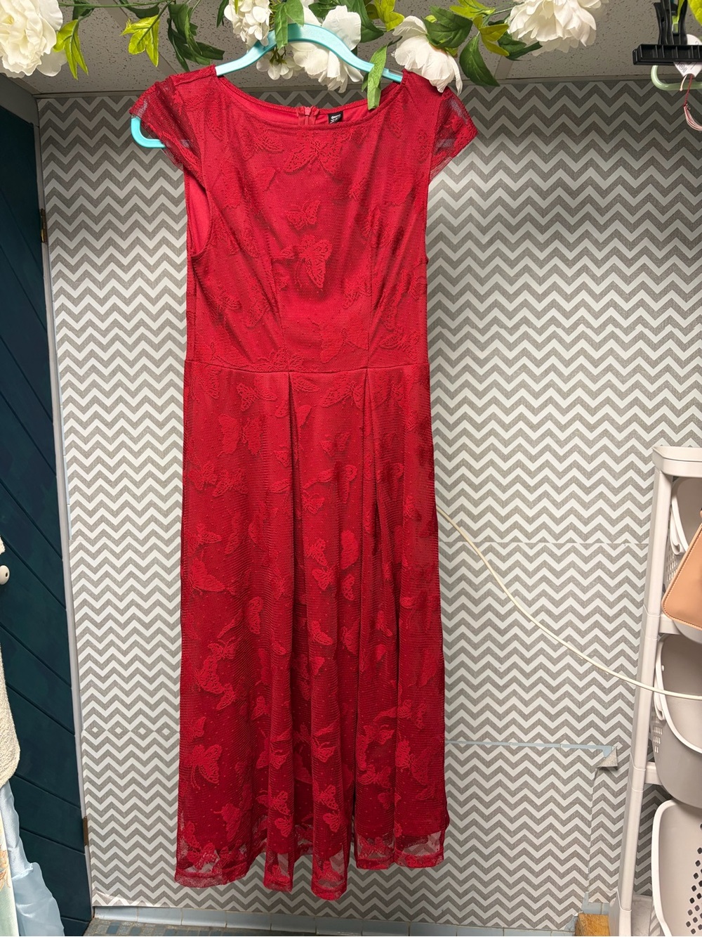 Elegant Red Lace Midi Dress w butterfly detail overlay - Picture 1 of 9